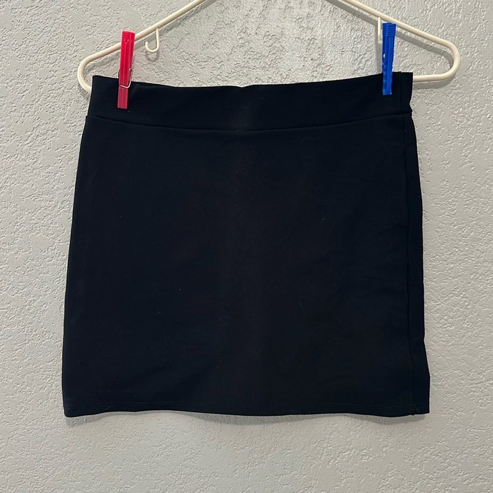 Urban CoCo, black skirt, small